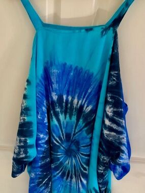 Tie-dyed beachcover up